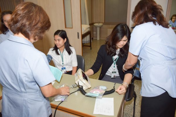 health-check-up_008