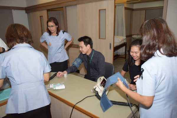 health-check-up_021